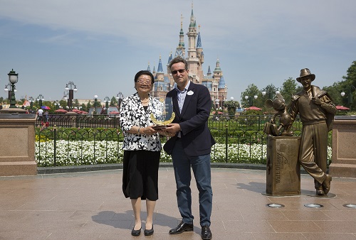 Shanghai Disney Resort Honored as the First Eco-China Experience-based Education Destination