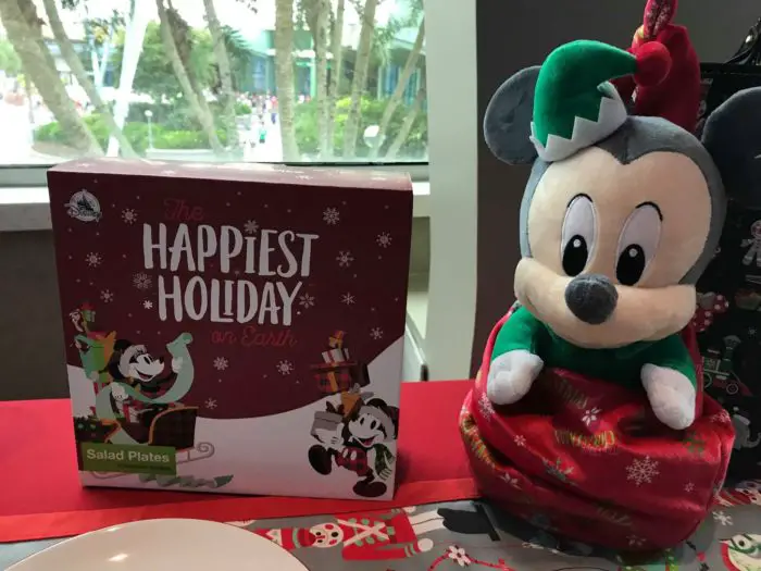 First Look At The 2018 Disney Holiday Merchandise