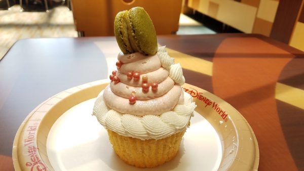 Take A Look At These Incredible Macaron Cupcakes At The Contempo Cafe