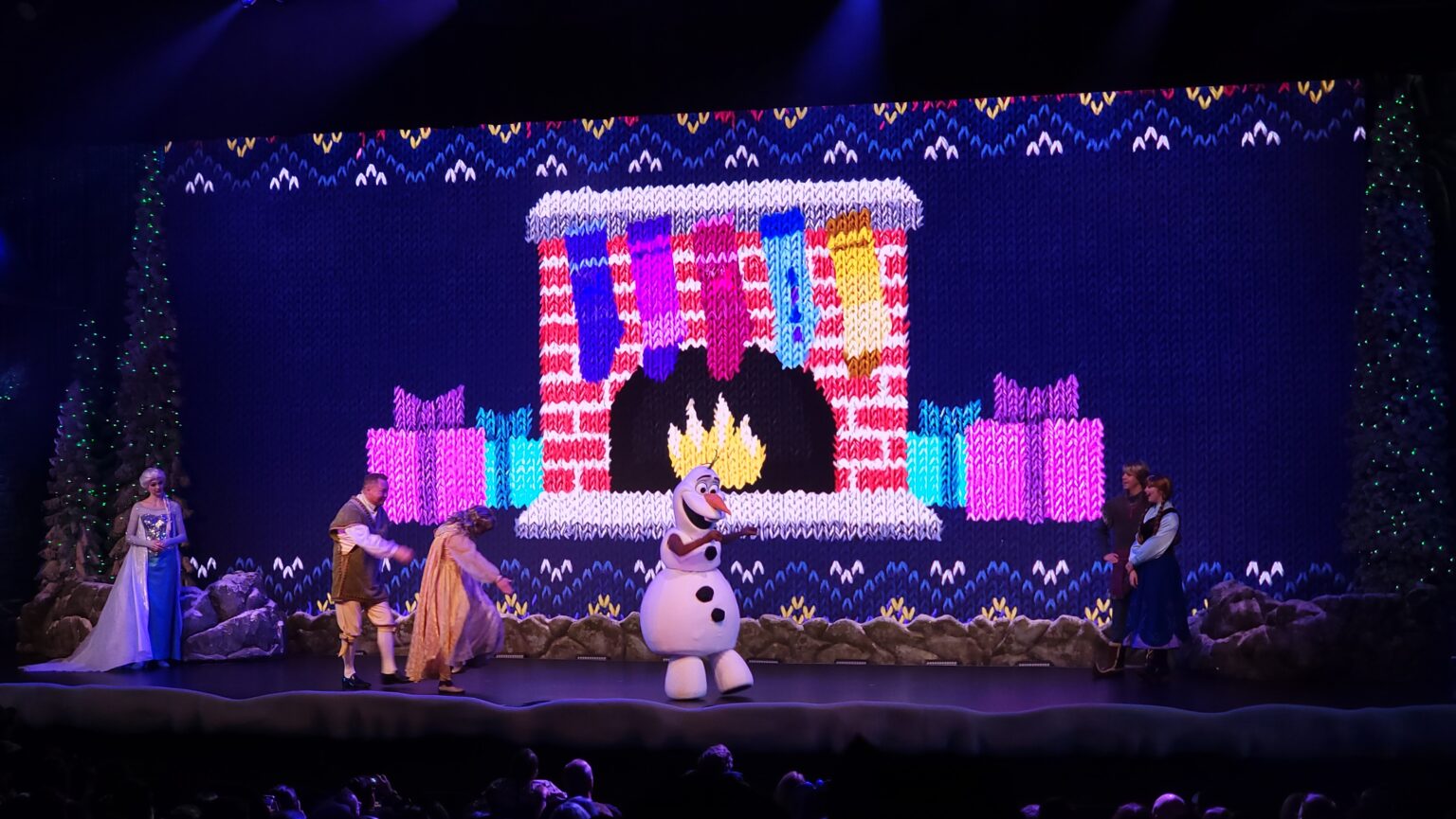 Olafs Frozen Adventure Finale Returns To Frozen Sing Along For The