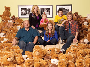 Disney Channel’s New Show “Good Luck Charlie” Extended Clip