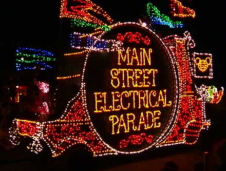 Classic Disney – Main Street Electrical Parade 1999