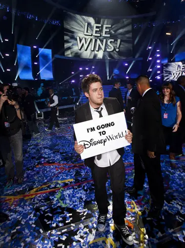 ‘American Idol’ Champion Lee DeWyze ‘Going to Disney World’ on Monday
