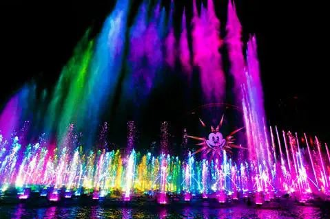 Disneyland’s ‘World of Color’ now offering Dining Packages