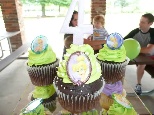 Disney Food Confession – Tinkerbell Cupcakes