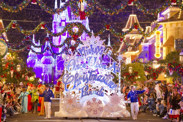 Take a Christmas Vacation at Walt Disney World