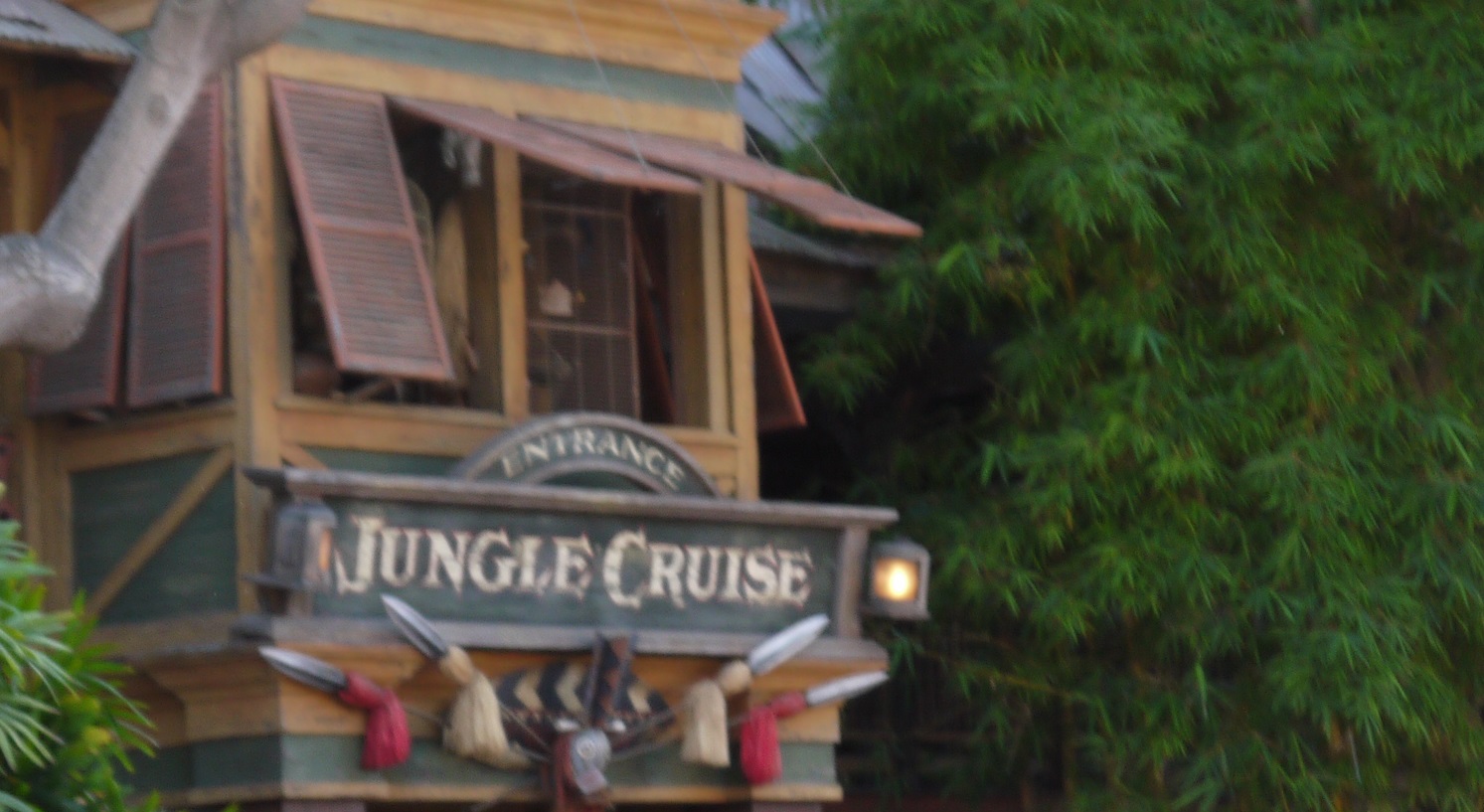 Disneyland to Add Some Christmas Cheer to Jungle Cruise