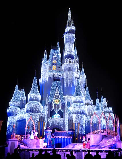 Mickey’s Very Merry Christmas Party Returns To Magic Kingdom Park Nov. 8