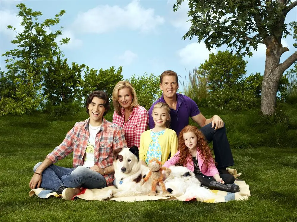 Disney Channel picks up Dog with a Blog for a 3rd season!