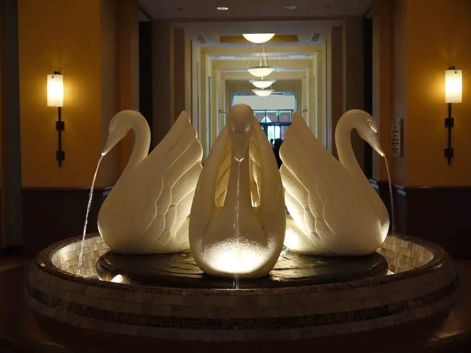 Walt Disney World Swan and Dolphin Hotel Offers Special Deal for Grandparents Day