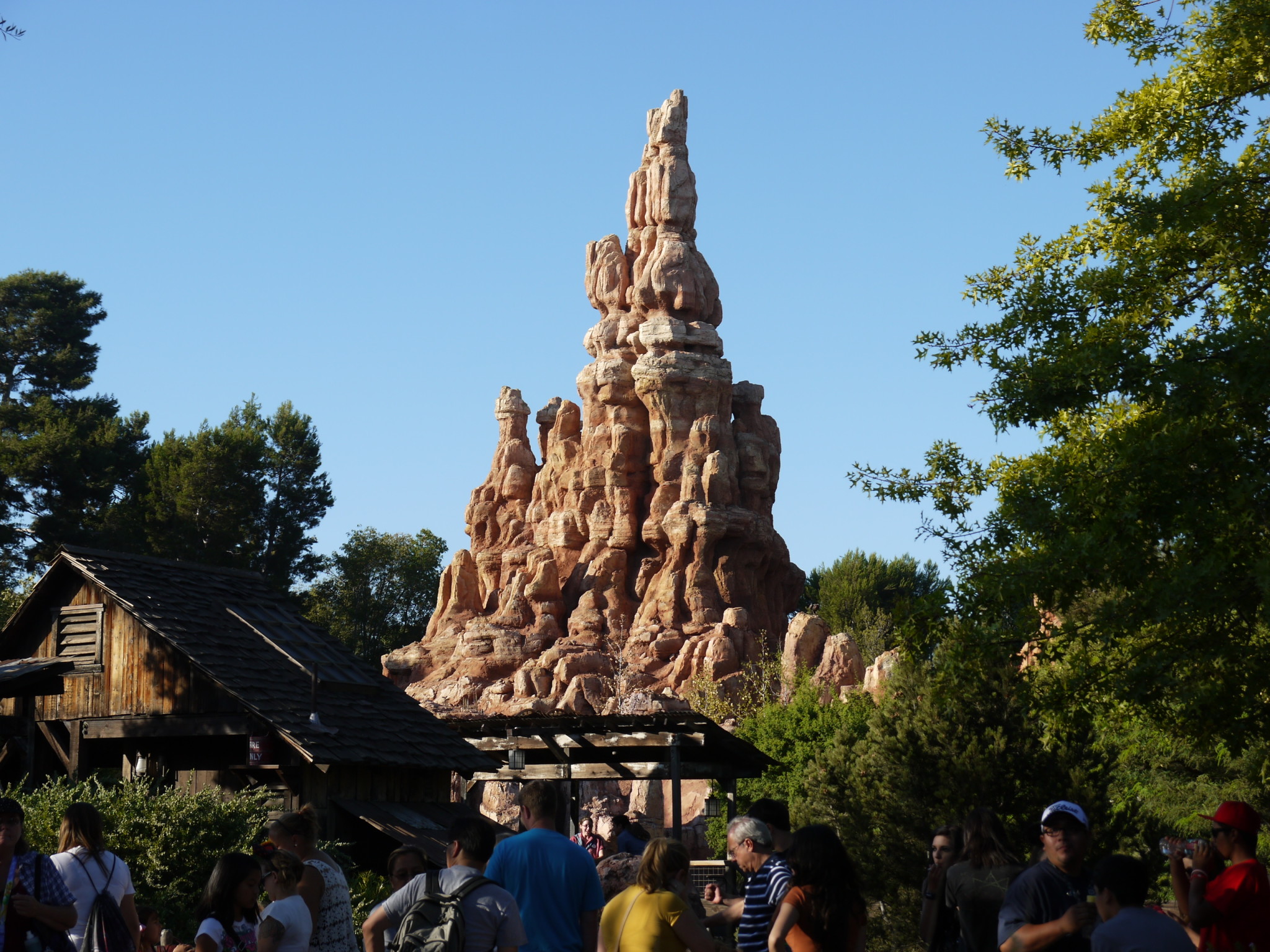 Big Thunder Mountain Railroad Returns with a New Track