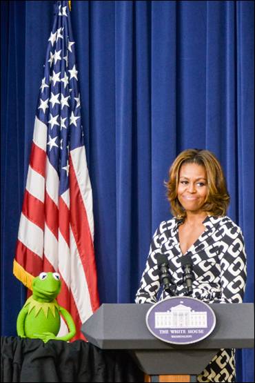 The Muppets visit the White House for a special screening of Muppets Most Wanted!