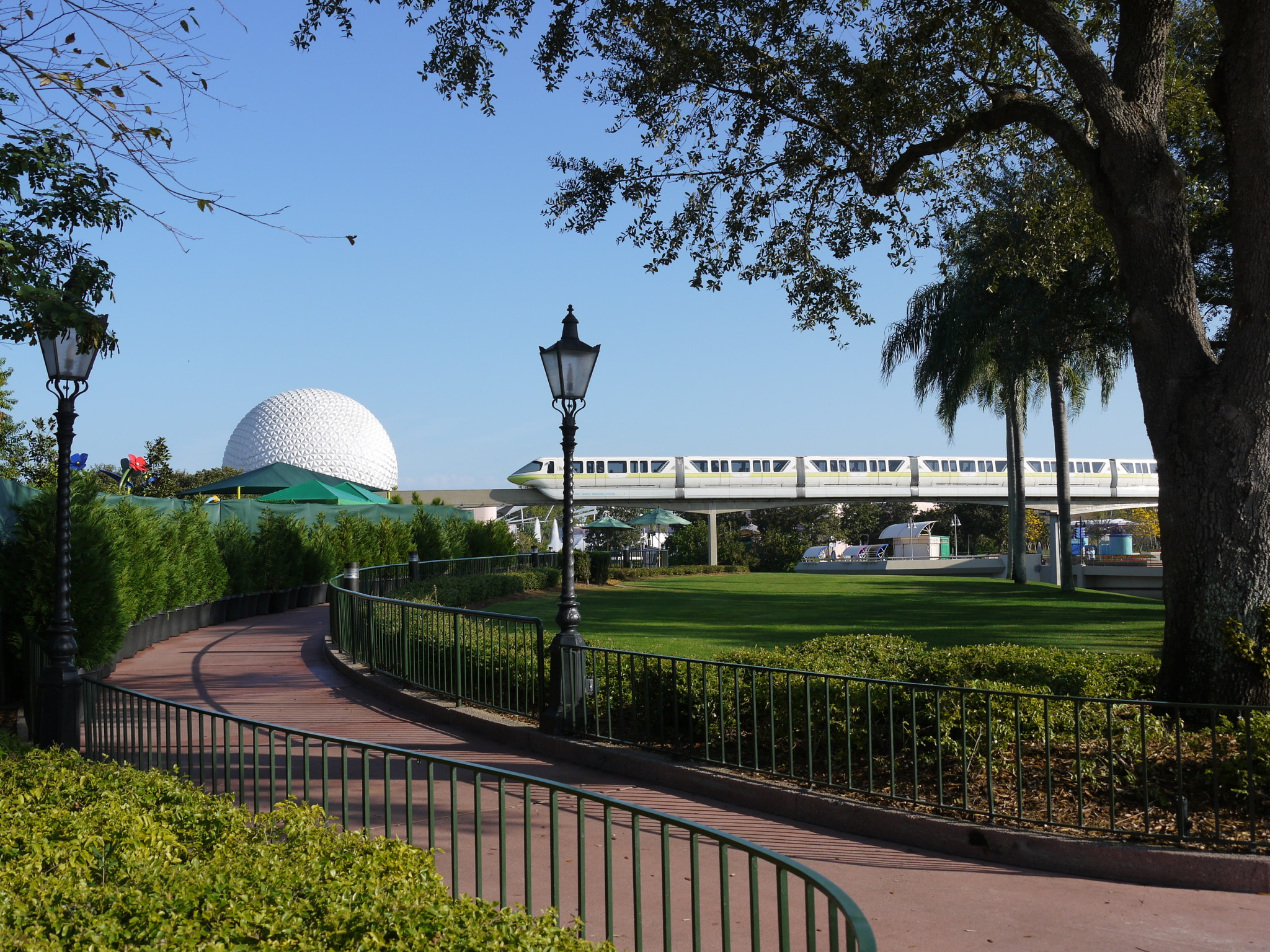 Top Mid-Day Break Spots at Epcot