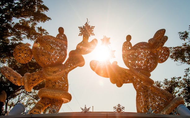 Tokyo Disney Resort Unveils Some Holiday Fun