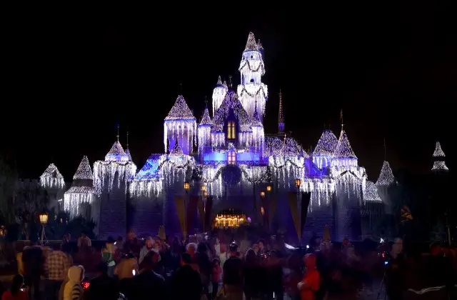 Disneyland Resort Holiday Season Begins Nov. 13th with these fun events!
