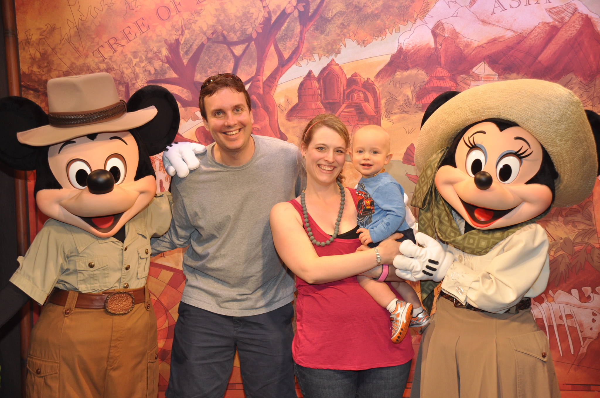 7 Tips to Make the Most of Disney Character Meet and Greets