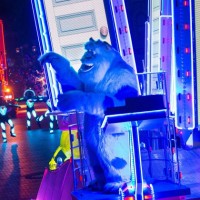 Sulley in Paint the Night 1 15 DLR 9506 640x420