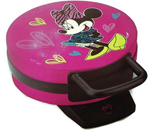 Disney Finds – Minnie Mouse Waffle Maker