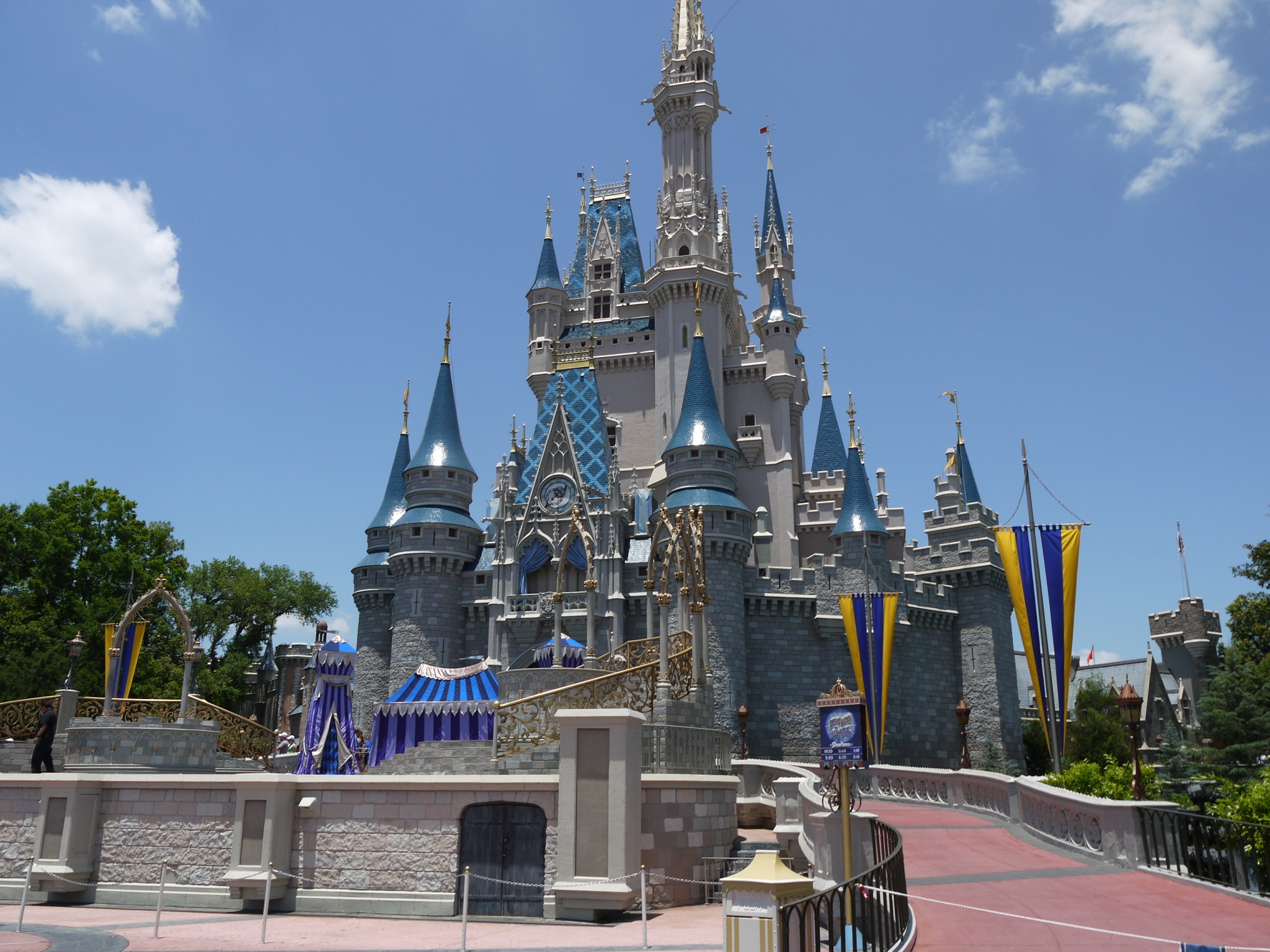 Smoking Spots to be Reduced at the Magic Kingdom