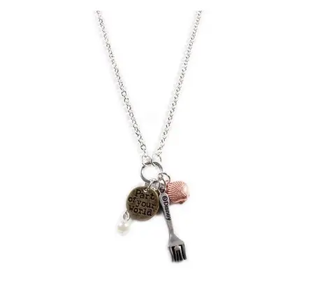 Disney Finds – Disney The Little Mermaid Fork Shell Charm Necklace & Earrings