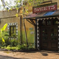 Zuris Sweet Shop 4