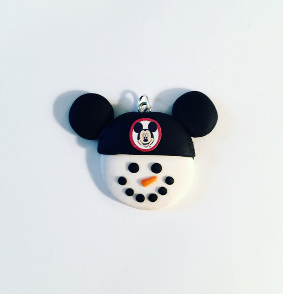 Disney Find – Snow Man & Santa Mickey Pendants