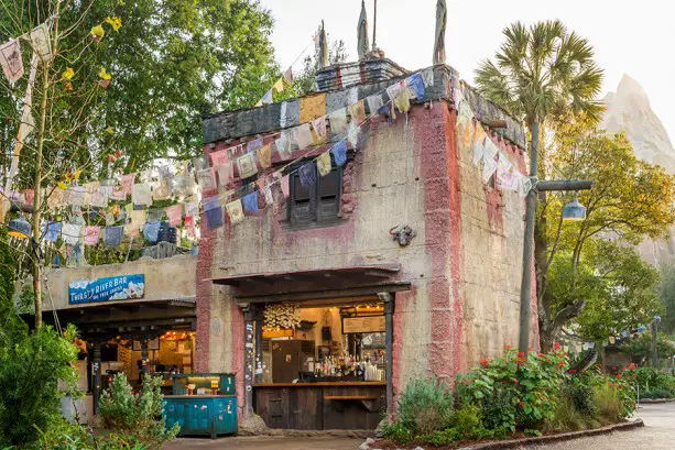 Thirsty River Bar and Trek Snacks Now Open at Animal Kingdom