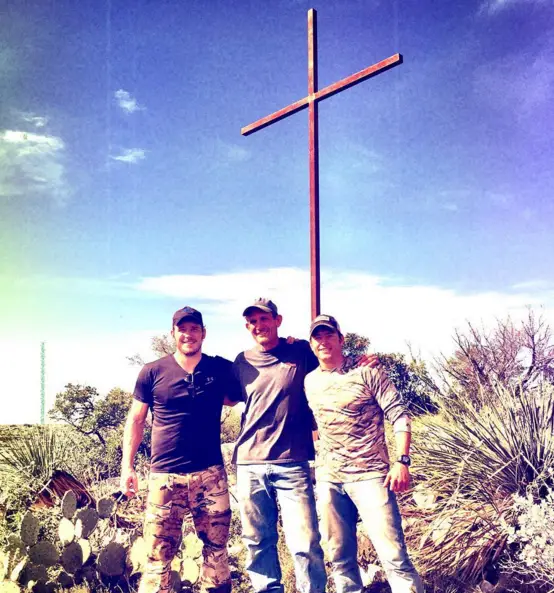 Guardian of the Galaxy star Chris Pratt builds a giant cross to celebrate Easter