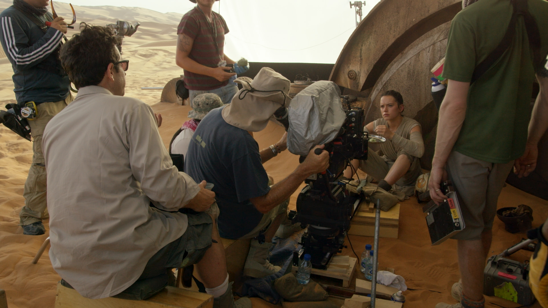 New Clips from “Star Wars: The Force Awakens” Bonus Features