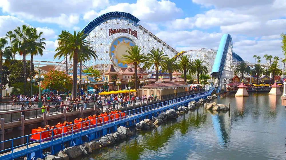 Selfie Stick Causes California Screamin’ to Be Shut Down for Hours