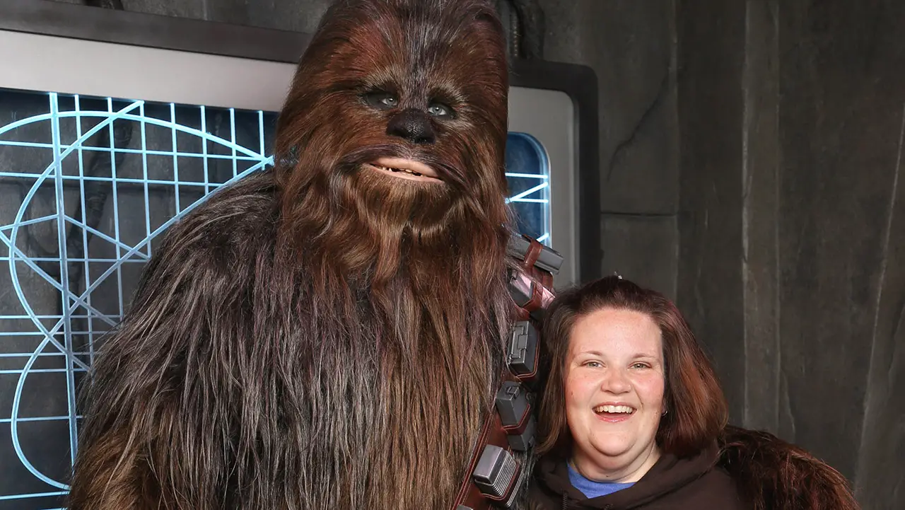 Chewbacca Mom Visits Disney’s Hollywood Studios and Meets Chewbacca Himself