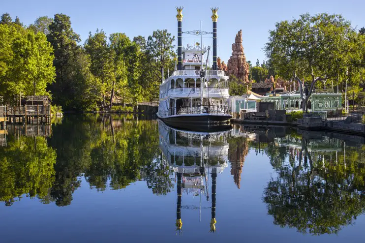 Disneyland Resumes Frontierland Gate Renovation