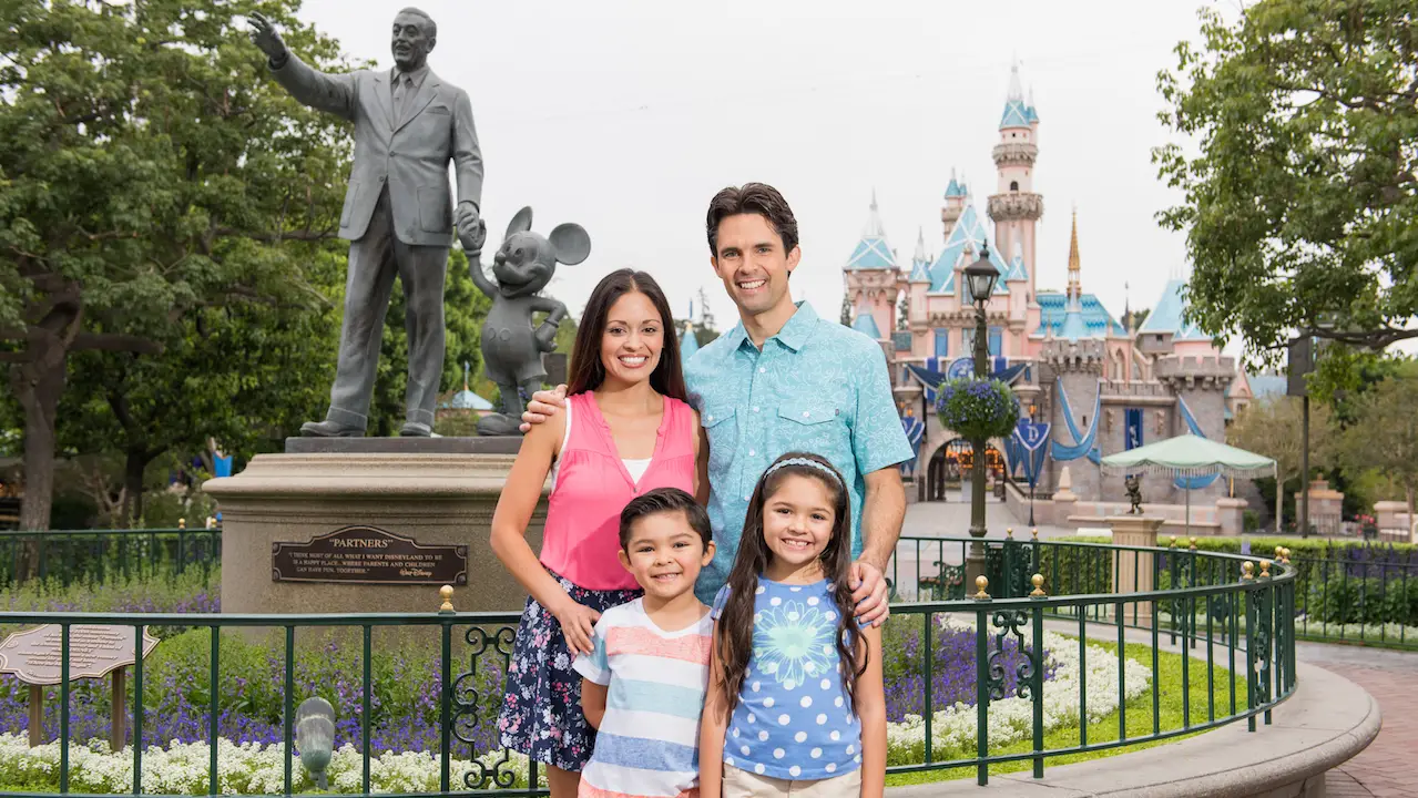 Disney PhotoPass+ One Week now Available at Disneyland Resort