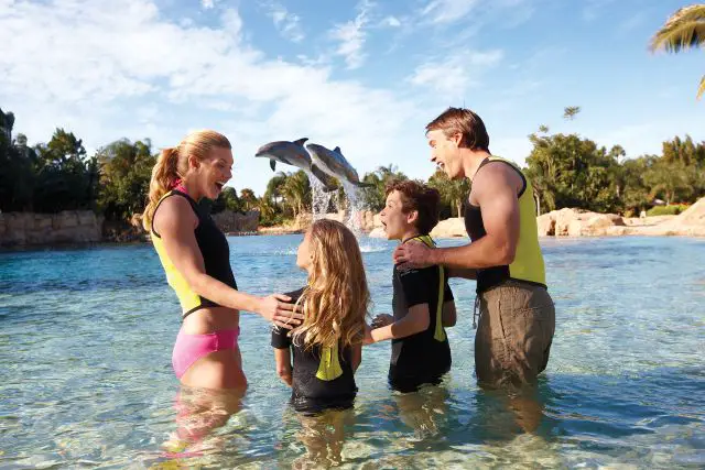 Discovery Cove Sweetens Florida Resident Discount with SeaWorld and Aquatica!