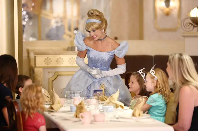 Royal Court Royal Tea Experience now Available on Disney Dream