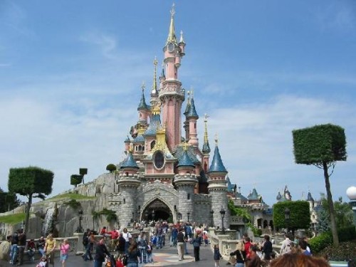 Disneyland Paris to Celebrate 25th Anniversary With New Attractions, Shows and Parade