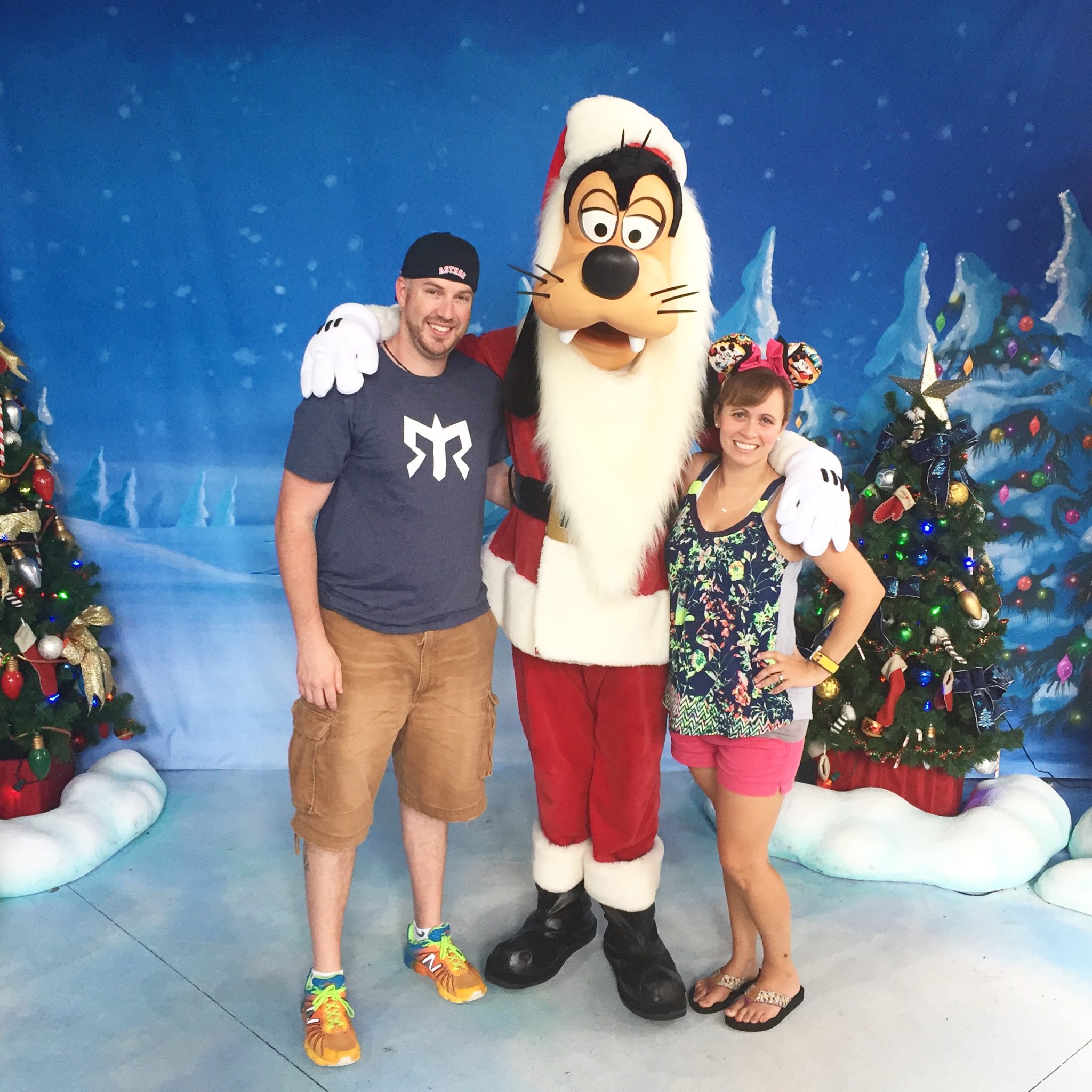 You Can meet Santa & Santa Goofy this Christmas Season at Hollywood Studios