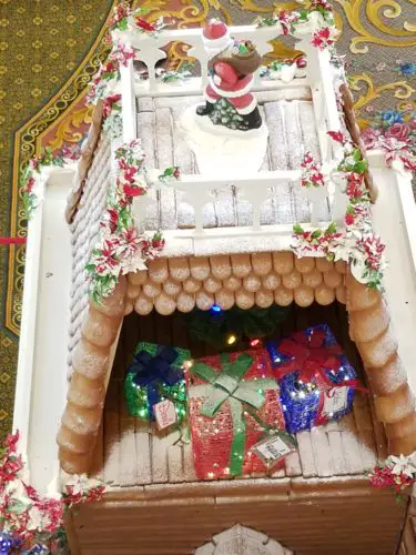 The Beauty of The 2016 Grand Floridian Holiday Gingerbread House