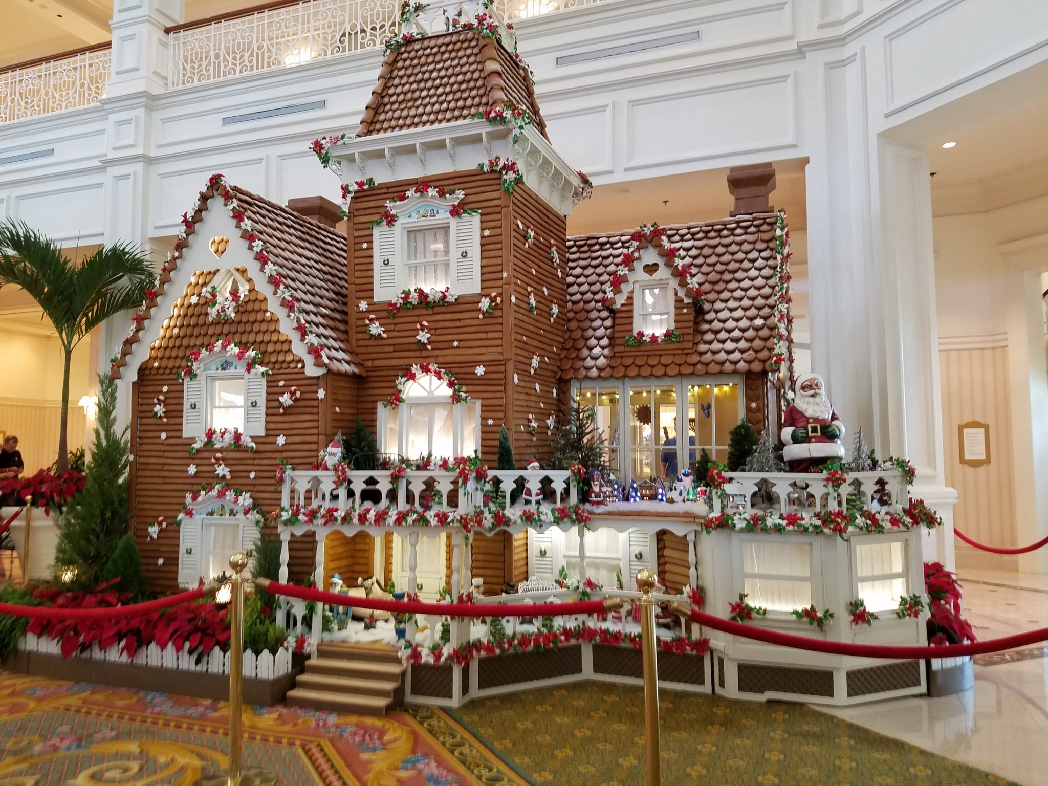 The Beauty of The 2016 Grand Floridian Holiday Gingerbread