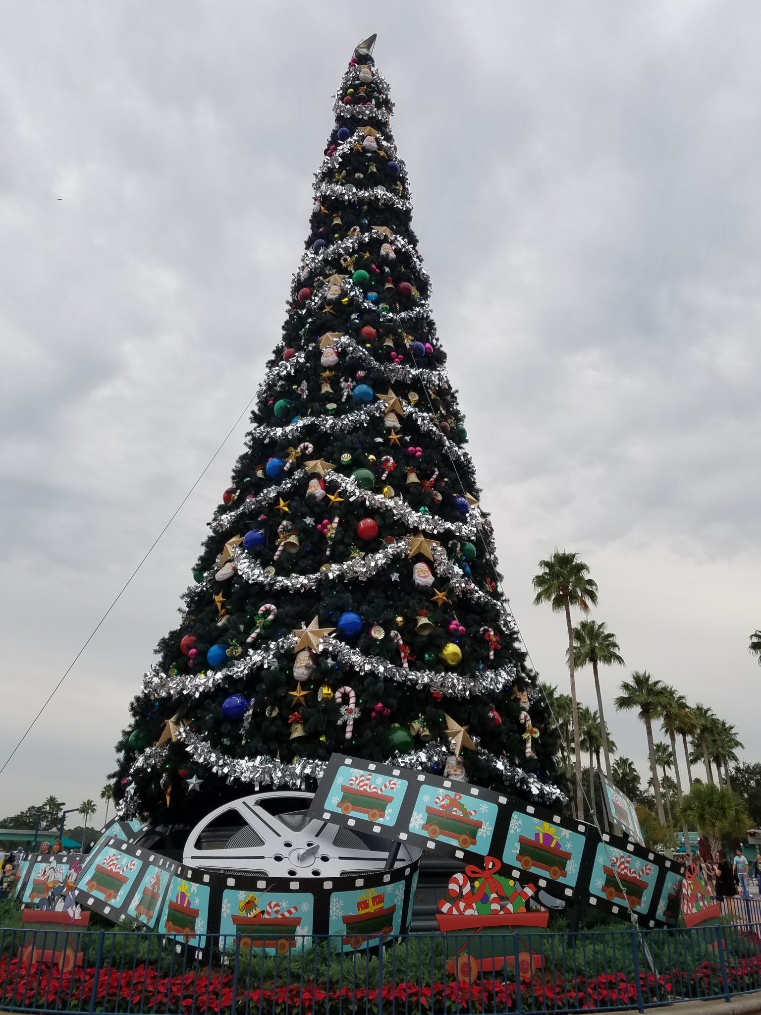 All is Merry, Wreath-y, and Brightly Beautiful At Disney’s Hollywood Studios This Holiday Season