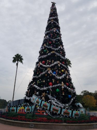 All is Merry, Wreath-y, and Brightly Beautiful At Disney's Hollywood Studios This Holiday Season