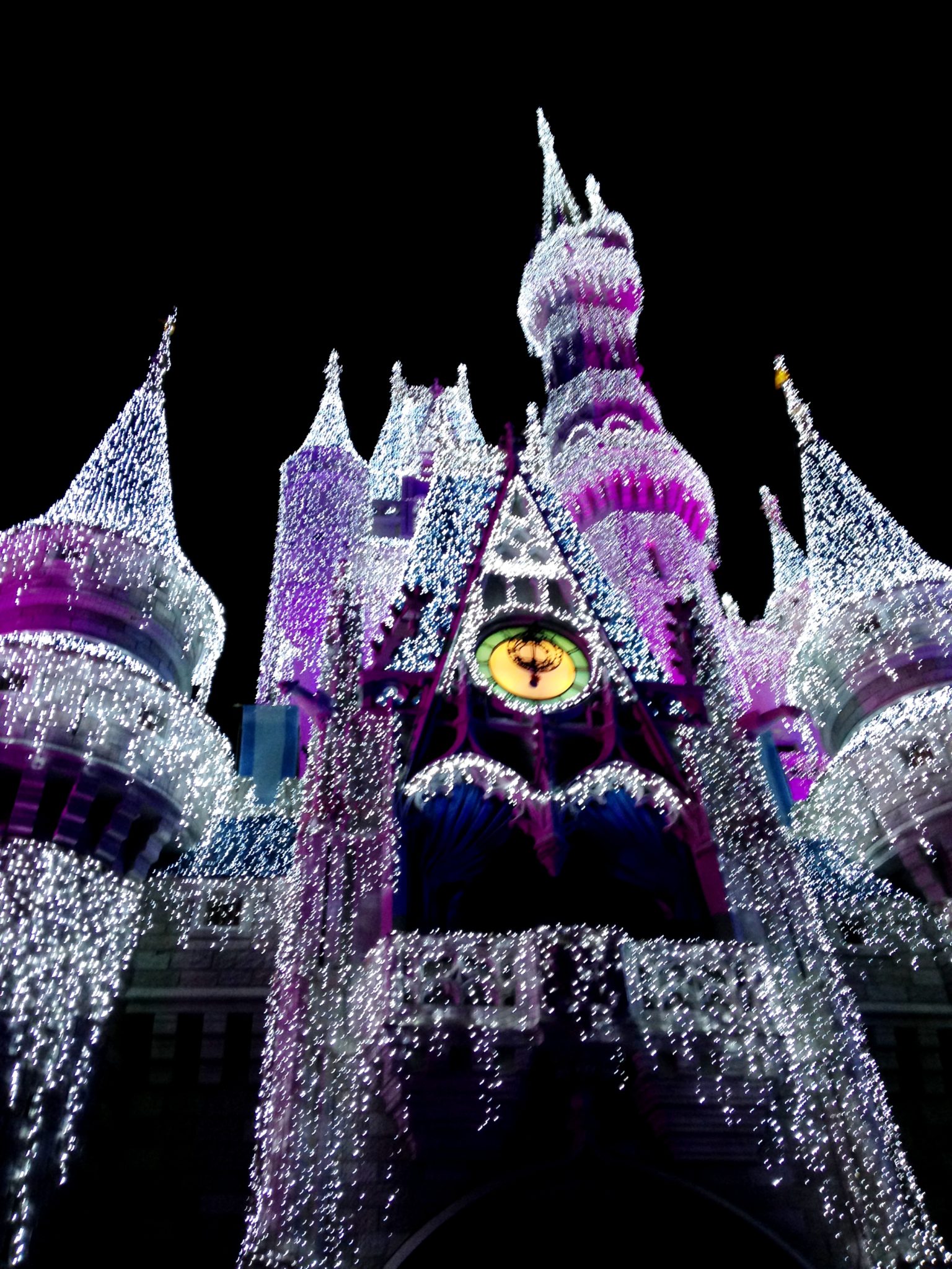 “A Frozen Holiday Wish” Castle Lighting and Stage Show has Begun!