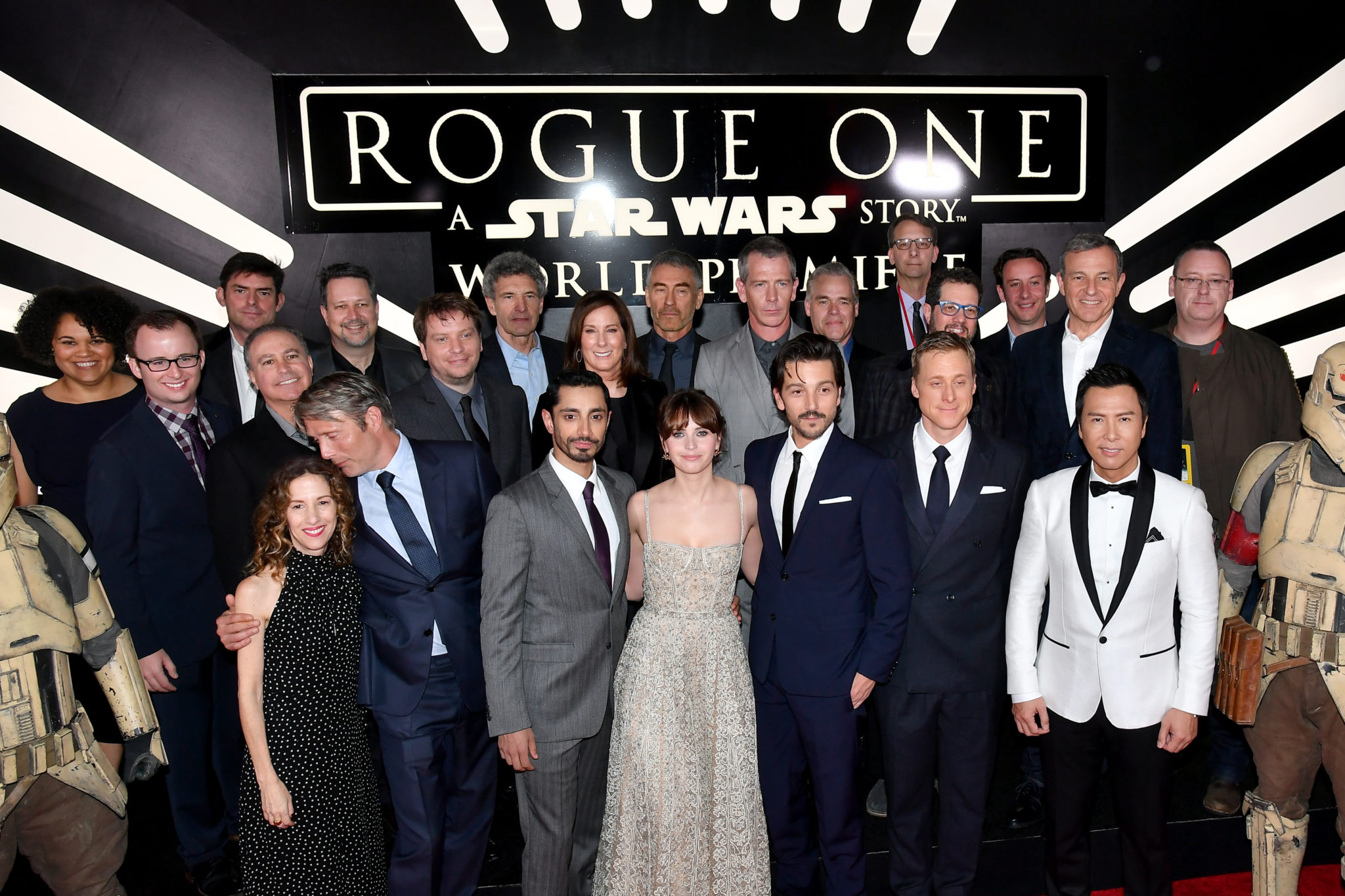 “Rogue One” Red Carpet Premiere Pics!