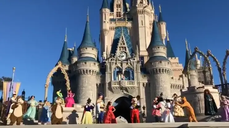 Video: New Magic Kingdom Castle Welcome Show starts today