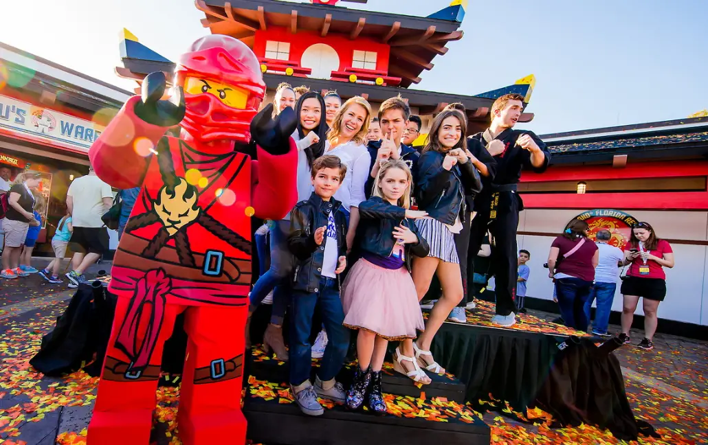 “Fuller House” stars led by Jodie Sweetin celebrate grand opening of LEGO NINJAGO World at LEGOLAND Florida Resort