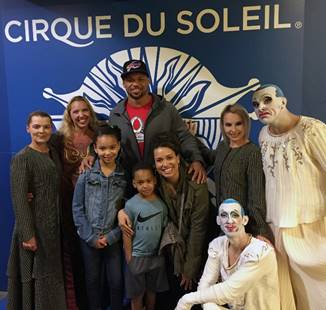 NFL Pro-Bowl Players and ESPN’s Mike Golic Pay a Visit to Cirque du Soleil