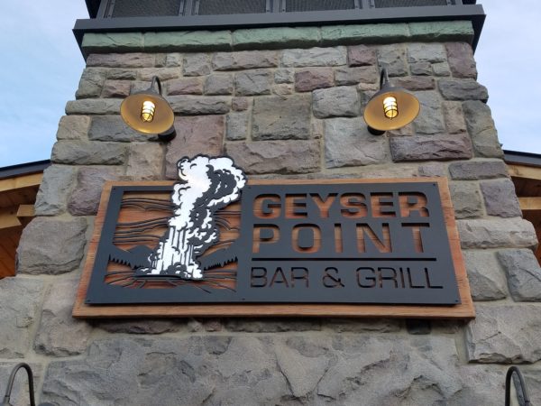 Geyser Point Bar & Grill Disney's Wilderness Lodge Review