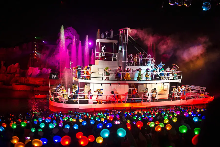 Fantasmic! Dining Package Now Available For Breakfast