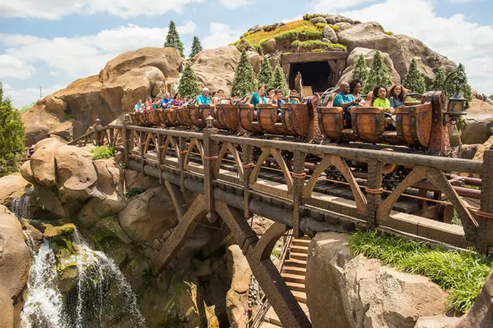 Paid front of the line Lightning Lane access coming to major theme park attractions