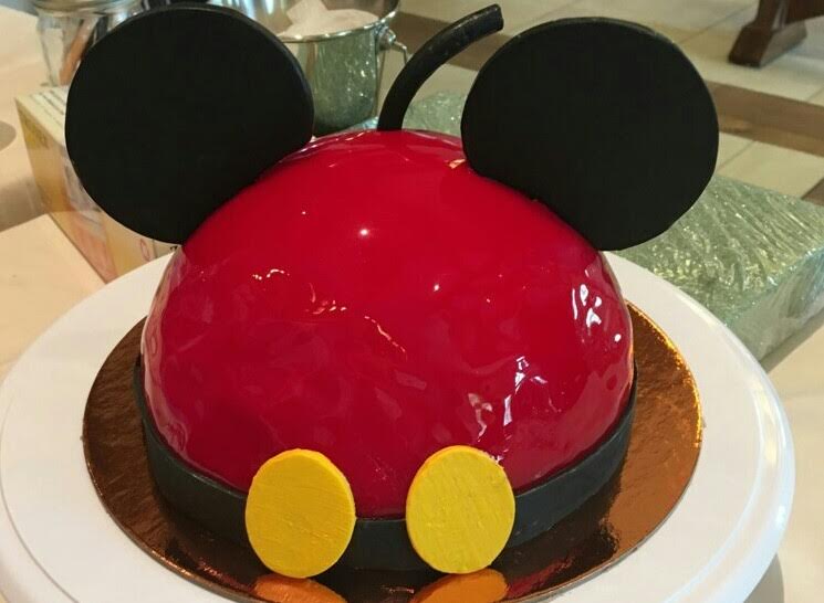 An Inside Look at Amorette’s Cake Decorating Experience in Disney Springs